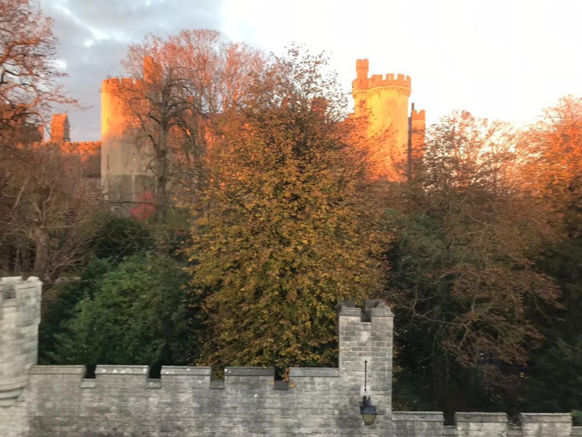 The Town House Hotel Arundel Bagian luar foto