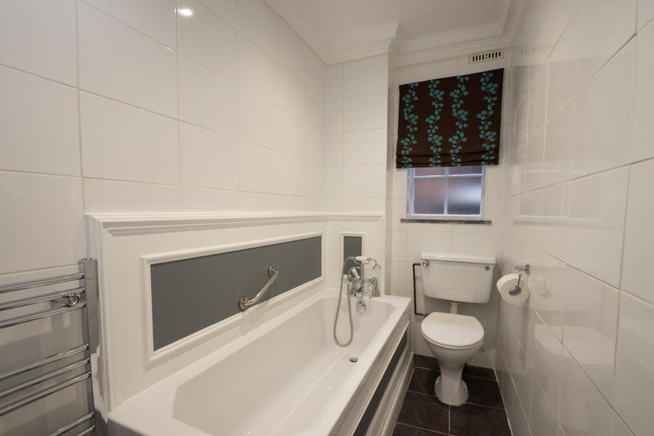 The Town House Hotel Arundel Bagian luar foto